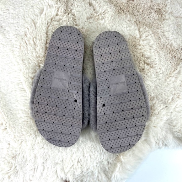 Sam Edelman Slippers - Picture 2 of 3